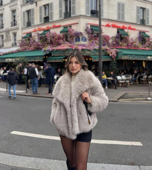 Plushé Pelzjacke